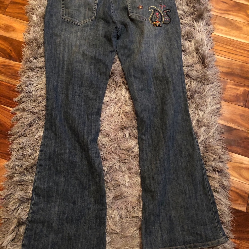 Jeans - Picture 3 of 4